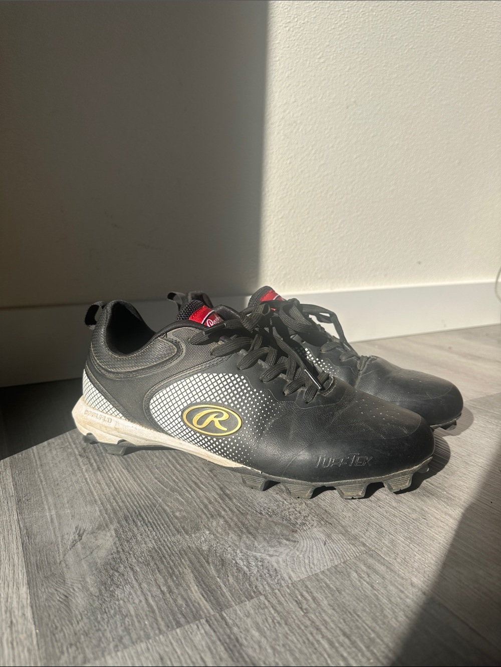 Rawlings Sanction Low Baseball Cleats Men’s 9.5 Black Gold